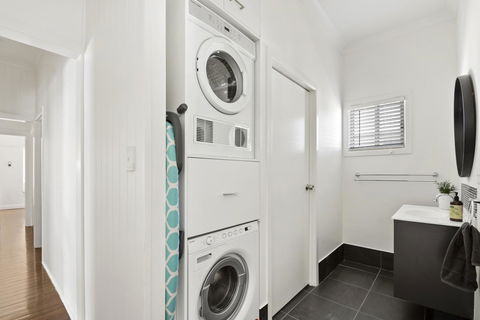 The Lighthouse - Accommodation Gladstone 15