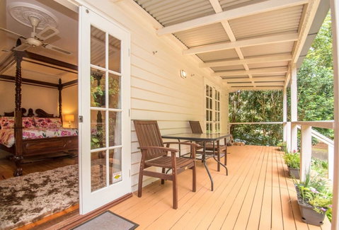 Curtis Falls Cottage - Accommodation Gladstone 16