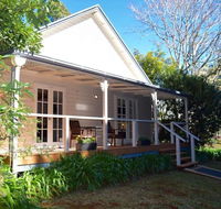 Curtis Falls Cottage - Accommodation Gladstone