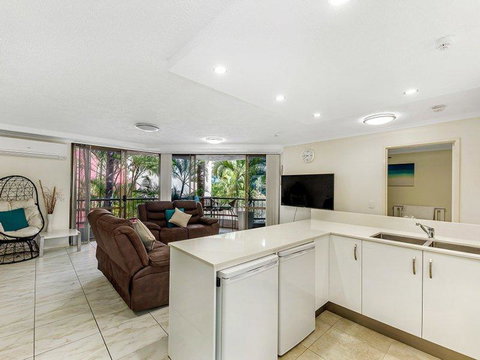 Enderley Gardens Resort - Accommodation Gladstone 2