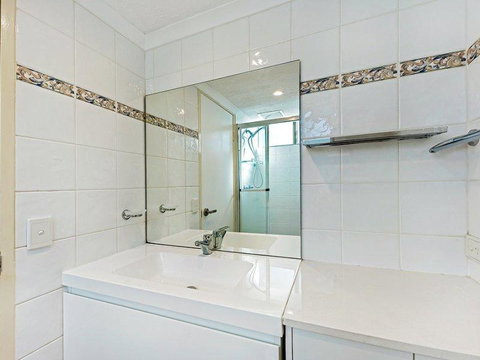Enderley Gardens Resort - Accommodation Gladstone 4
