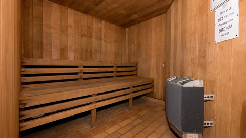Enderley Gardens Resort - Accommodation Gladstone 18