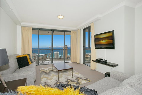 Chevron Renaissance - HR Surfers Paradise - Accommodation Gladstone 5