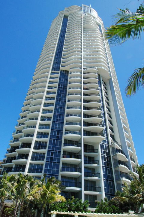 Chevron Renaissance - HR Surfers Paradise - Accommodation Gladstone 19