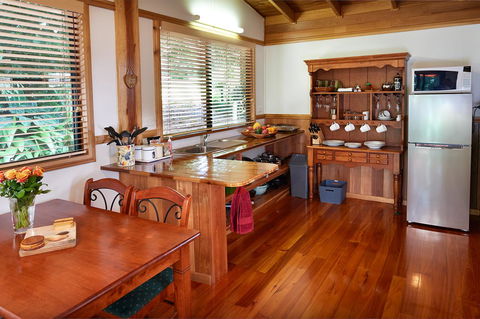 Sharlynn By The River - Accommodation Gladstone 7