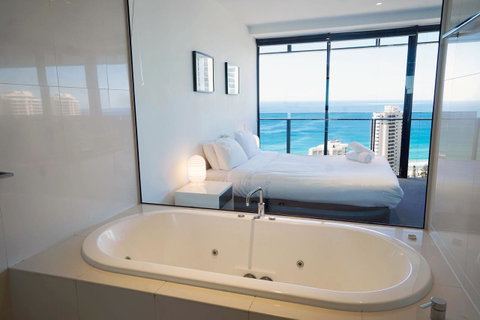 Circle On Cavill Surfers Paradise Apartments-Holiday Paradise - Accommodation Gladstone 12