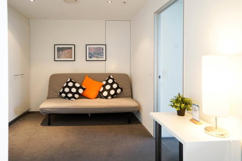 Circle On Cavill Surfers Paradise Apartments-Holiday Paradise - Accommodation Gladstone 8