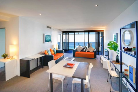 Circle On Cavill Surfers Paradise Apartments-Holiday Paradise - Accommodation Gladstone 16