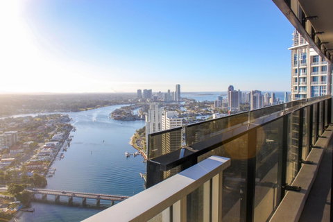 Circle On Cavill Surfers Paradise Apartments-Holiday Paradise - Accommodation Gladstone 15