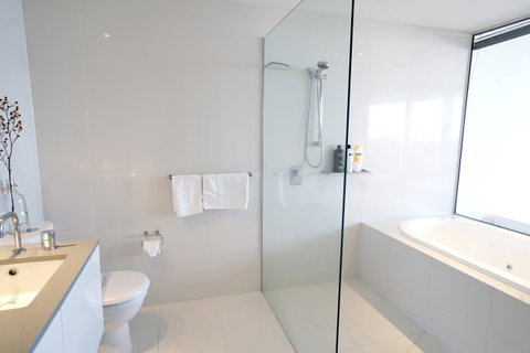 Circle On Cavill Surfers Paradise Apartments-Holiday Paradise - Accommodation Gladstone 14
