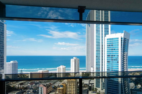 Circle On Cavill Surfers Paradise Apartments-Holiday Paradise - Accommodation Gladstone 20