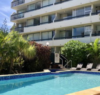 Hi Ho Beach Front Apartments on Broadbeach - Accommodation Gladstone