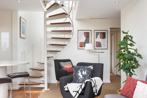 Waterside Mosman Bay Apartment W Stunning Views - Accommodation Gladstone 3