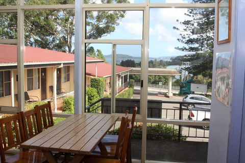 Waterview Gosford Motor Inn - Accommodation Gladstone 1