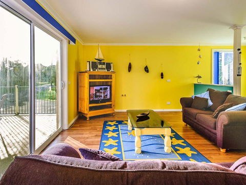 Waterviews - Accommodation Gladstone 2