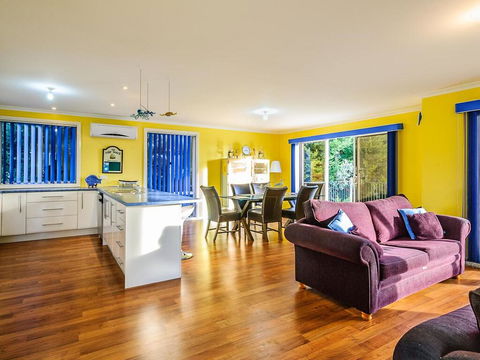 Waterviews - Accommodation Gladstone 1