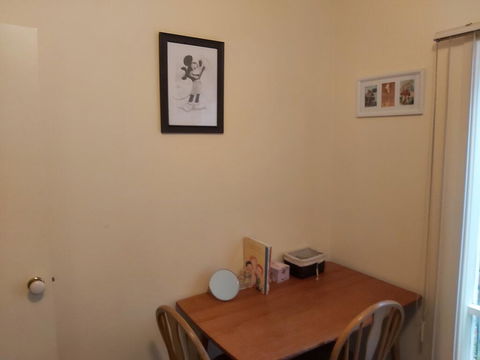 Wattle Hill Cottage - Accommodation Gladstone 2