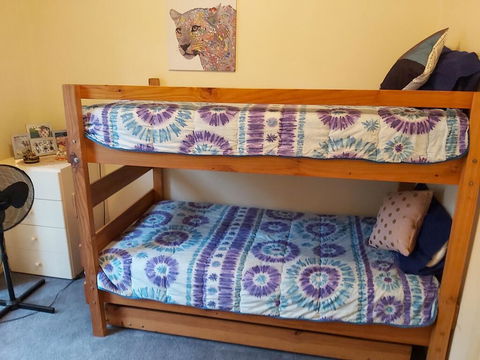 Wattle Hill Cottage - Accommodation Gladstone 3
