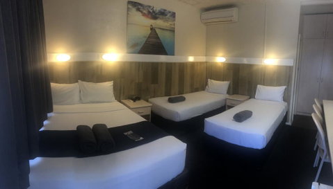 Wattle Tree Motel - Accommodation Gladstone 3