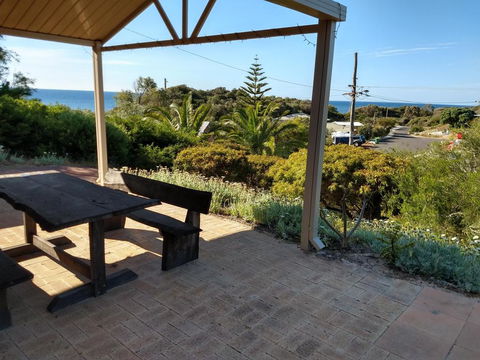 Wave Walk - Accommodation Gladstone 1