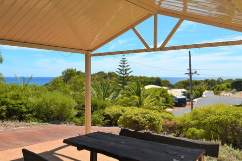 Wave Walk - Accommodation Gladstone 0