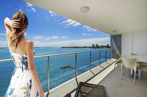 Waves Maroochy River - Accommodation Gladstone 0