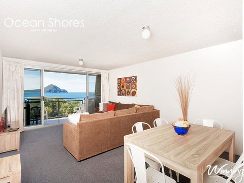 Weatherly Close, Ocean Shores, Unit 10, 27 - Accommodation Gladstone 3
