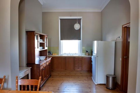 Webster Apartment - Accommodation Gladstone 2