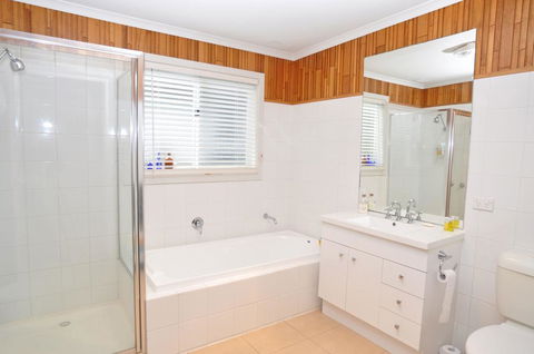 WELCOME BREAK - PET FRIENDLY - Accommodation Gladstone 3