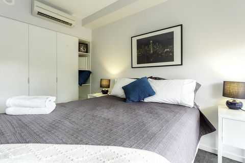 Well-Appointed 3 Bedroom, 2 Bath, Parking & Pool - Accommodation Gladstone 1