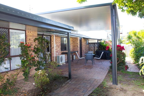 Wellington Parade 1/15a, Shelly Beach, Caloundra - Accommodation Gladstone 2