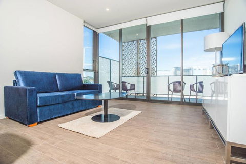 Wentworth Point 2Beds1Study2Bath Brand New APT - Accommodation Gladstone 0