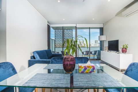 Wentworth Point 2Beds1Study2Bath Brand New APT - Accommodation Gladstone 2