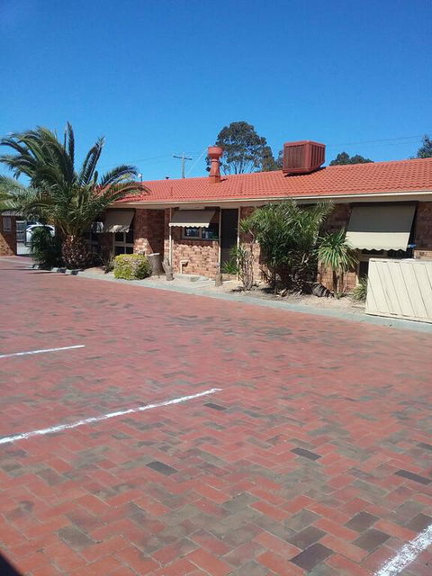Werribee Park Motor Inn - Accommodation Gladstone 1