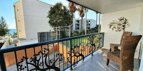 West Beach Lagoon 210 - Amazing Views - Accommodation Gladstone 3