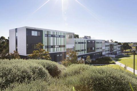 Western Sydney University Village - Campbelltown - Accommodation Gladstone 2