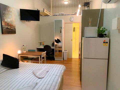 Westside Studio Apartments - Accommodation Gladstone 1