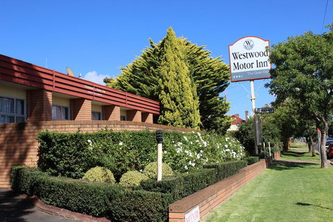 Westwood Motor Inn - Accommodation Gladstone 0