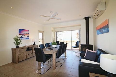Whale Cove Circuit - Accommodation Gladstone 2