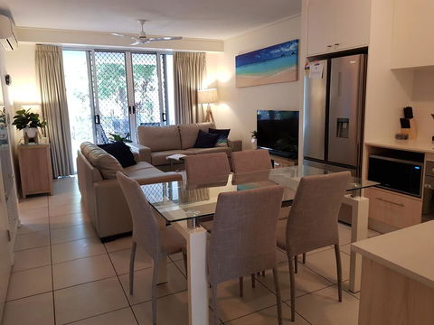 Whalecove Apartments - Accommodation Gladstone 1