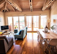 WHARF COTTAGE - Accommodation Gladstone