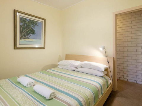 Whispering Trees - Accommodation Gladstone 1