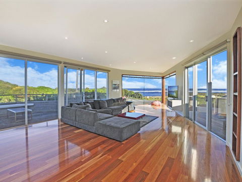 Whispers - Accommodation Gladstone 2