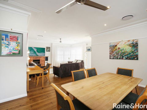White Beach - 42 Ash Street - Accommodation Gladstone 1
