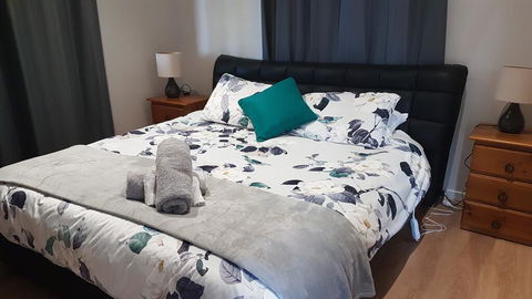 White Cedar Cottage - Accommodation Gladstone 3