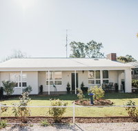 White on Wright Clare - Accommodation Gladstone