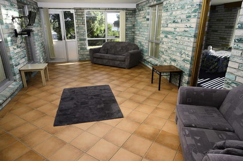 White Sands Estate - Accommodation Gladstone 3