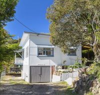 Whitecaps 26 East Street - Accommodation Gladstone