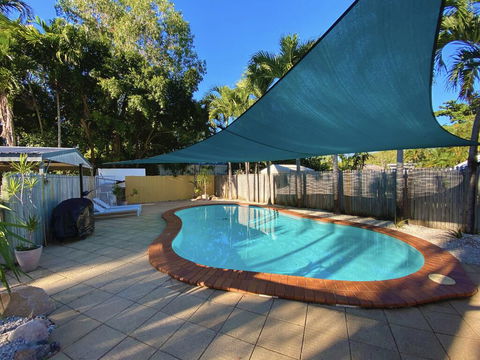 Whitehaven - Accommodation Gladstone 1