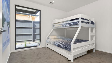 WHITEHAVEN - MORNINGTON - Accommodation Gladstone 3